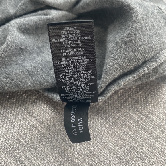 Express top with lace detail - Picture 7 of 7